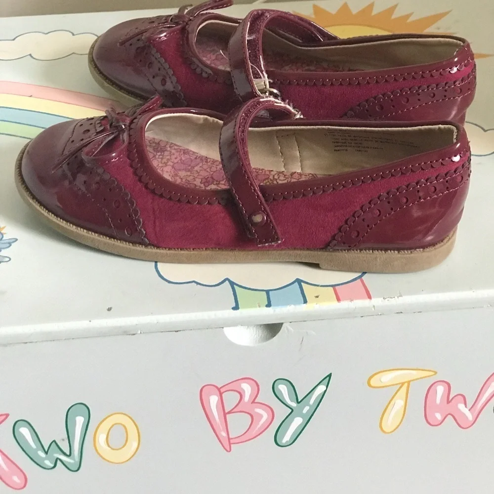Rare Vintage Oshkosh Genuine Kids Bow Shoes
